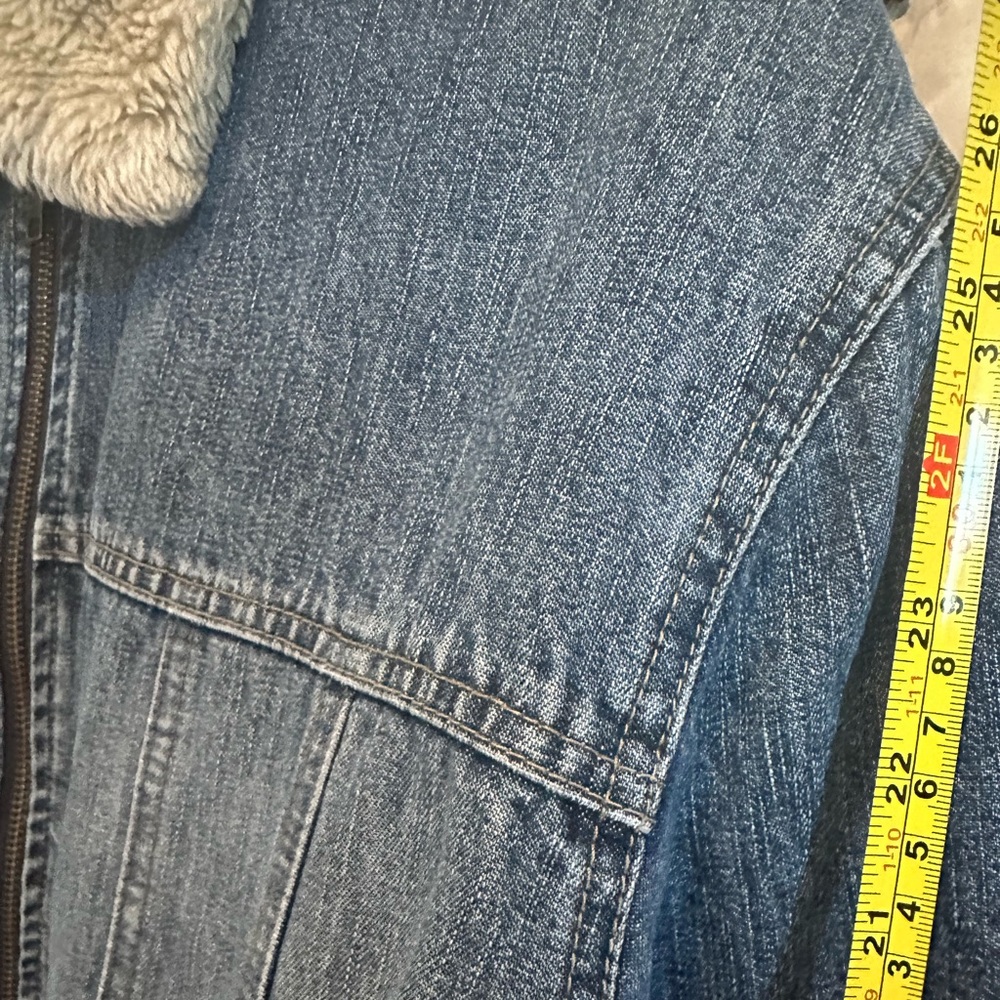 BB—Jean jacket - Picture 9 of 14